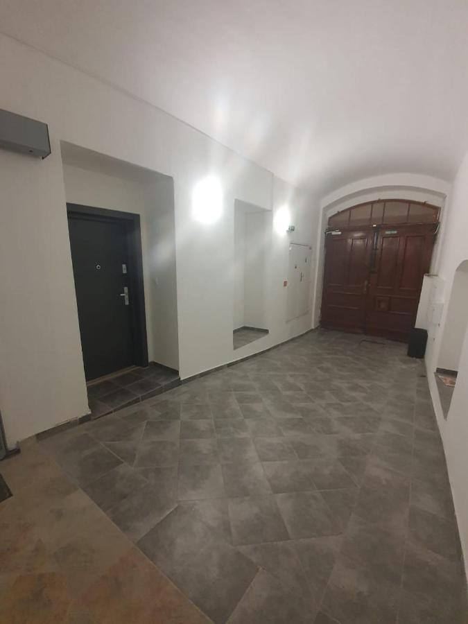 Monar Exclusive Center Free Parking In Garage Apartment โกชิเซ ภายนอก รูปภาพ